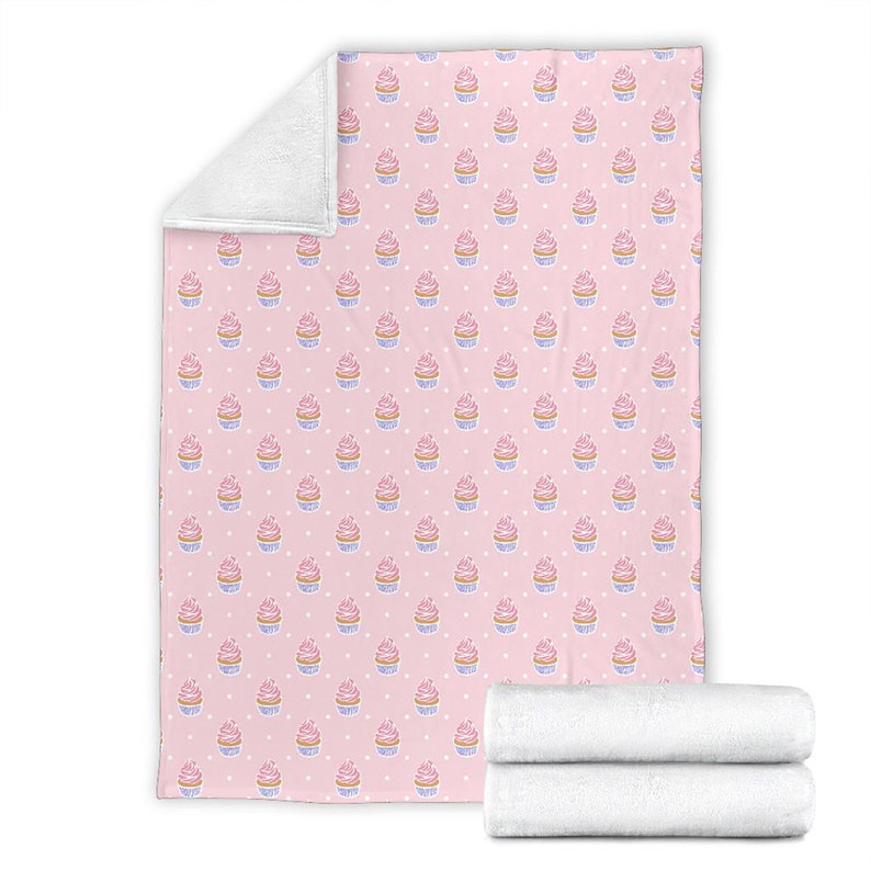 Cupcake Pattern Fleece Blanket Quilt Bedding Print For Women Men Kids Gifts